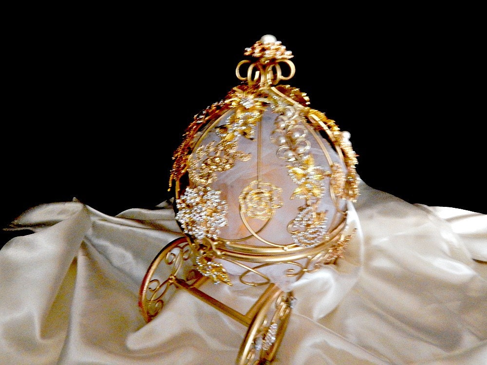Cinderella Carriage Cake Topper Centerpiece To Match Your Cinderella Carriage Centerpiece Themed Centerpieces