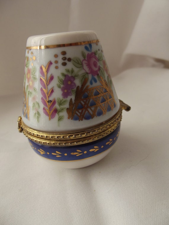 Vintage Porcelain Hinged trinket box beautiful by RosieMcVintage
