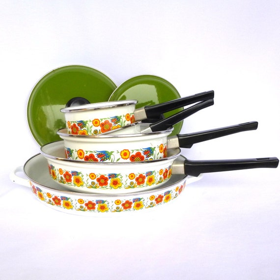 RETRO Spanish FLOWER ENAMELWARE / Cookware set of 5