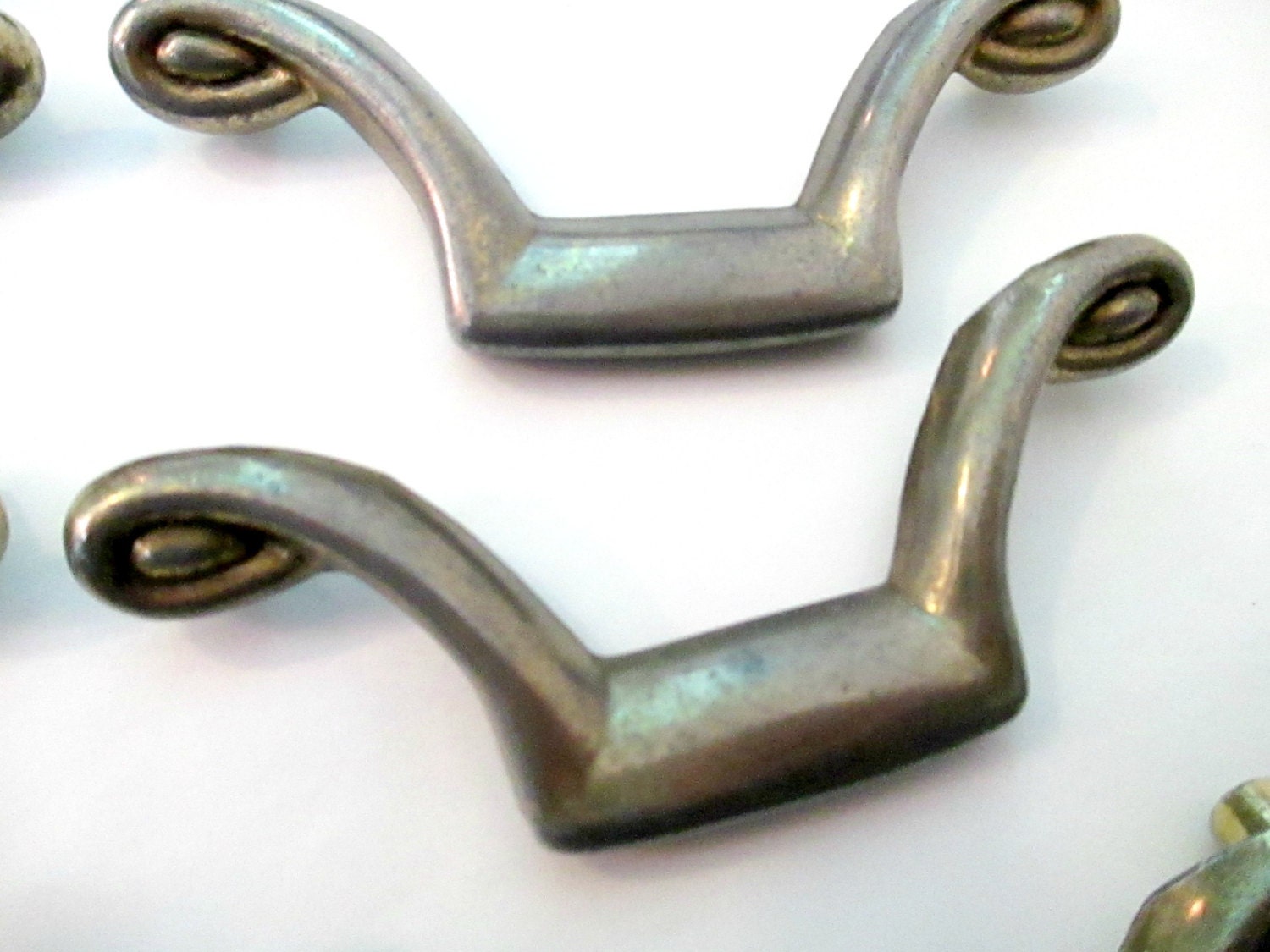 Vintage MCM Drawer Pulls Mid Century 2.75″ centers Lot of 2 2 3/4