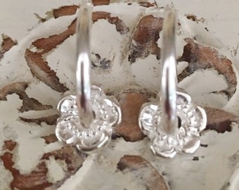 Flower hoop earrings