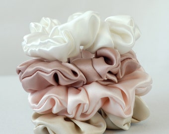Silk Laundry Secret Scrunchie (Root)