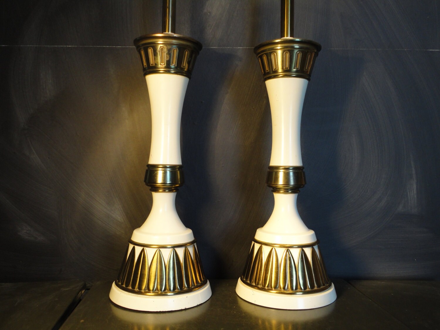 Pair Vintage Stiffel Table Lamps Brass Off White Enamel Raised