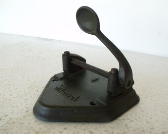 Vintage Cast Iron Two / 2 Hole Punch MARVEL Wilson-Jones