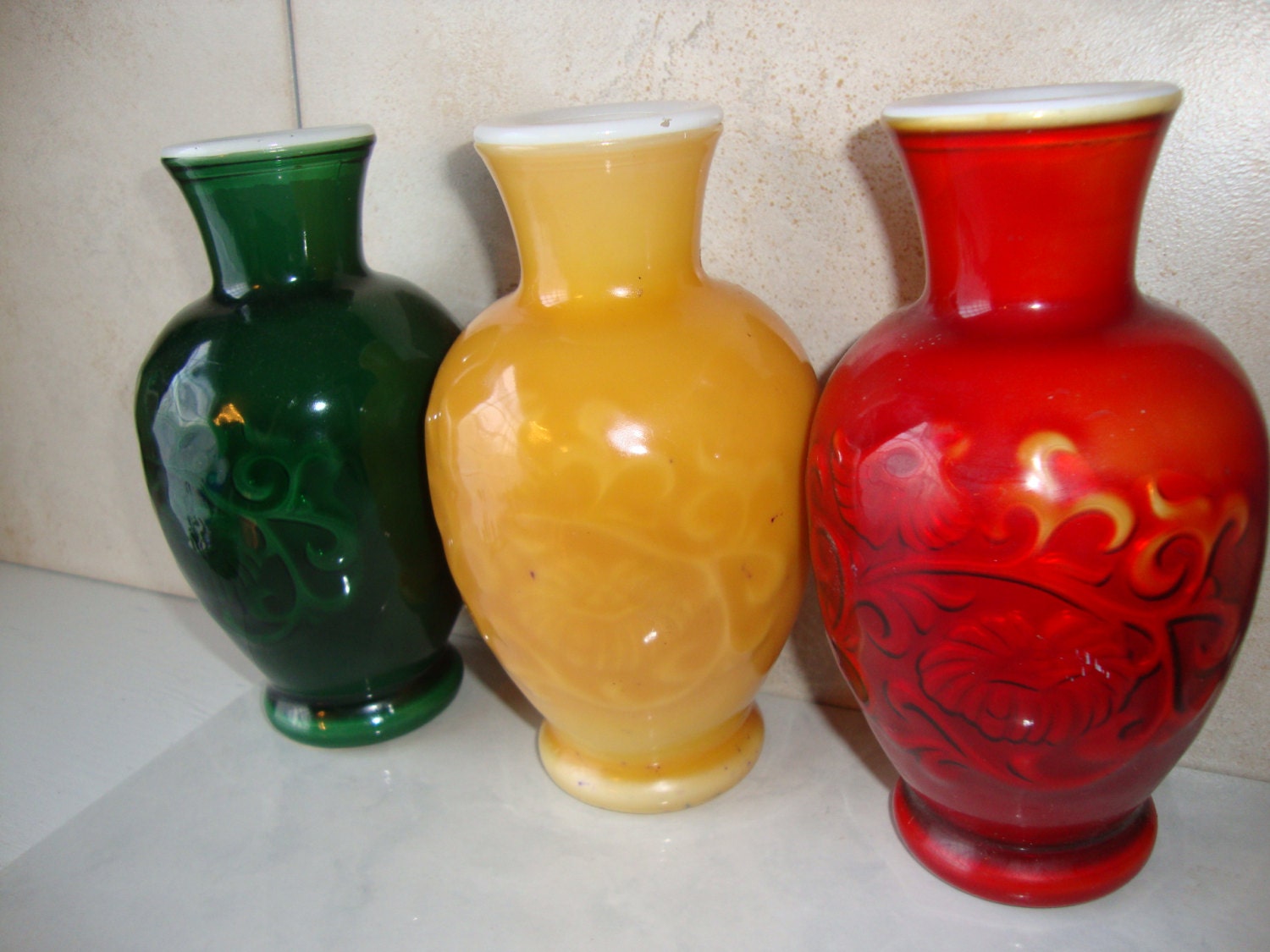 Vintage Avon Green Red Yellow Glass Vase Spring Bouquet