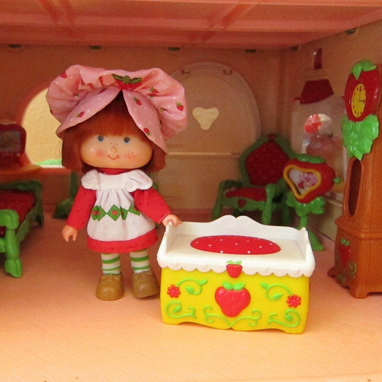 strawberry shortcake berry happy home furniture