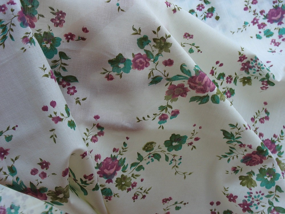 Vintage Cotton Polyester Floral Fabric Raspberry Jade Green