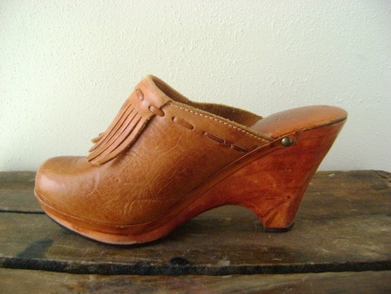 heel mule high clogs fringe hippie leather mule wedge 7B vintage tall shoes size clogs 70s