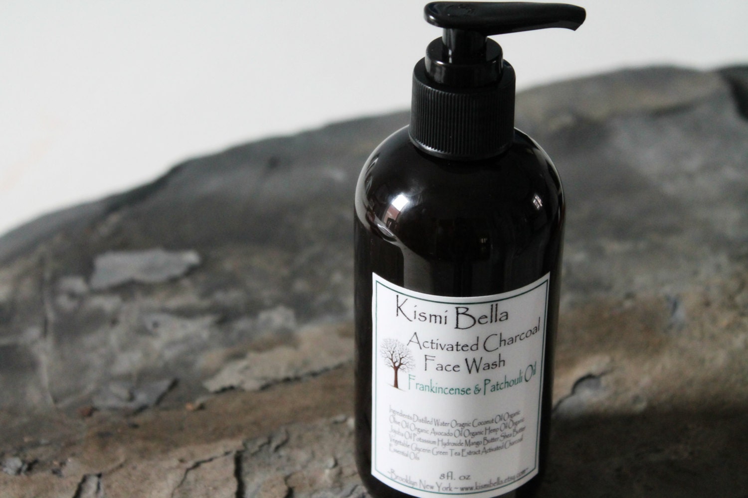 Activated Charcoal Face Wash VEGAN Sensitive/Acne by Kismibella