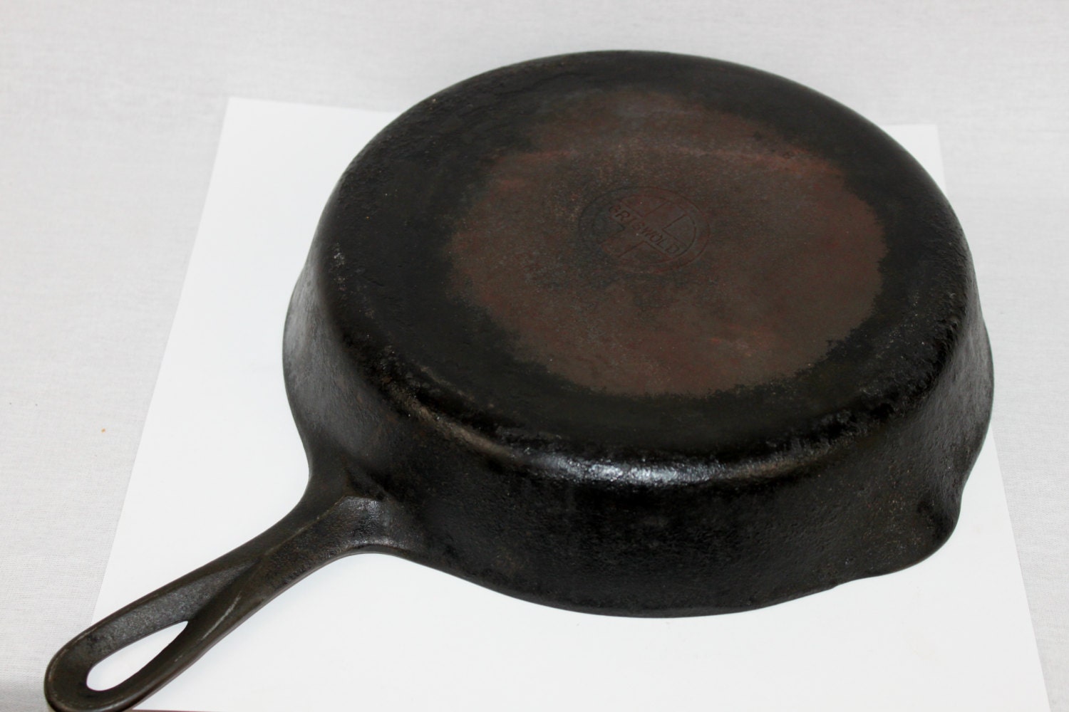 Vintage Cast Iron Pans For Sale 5