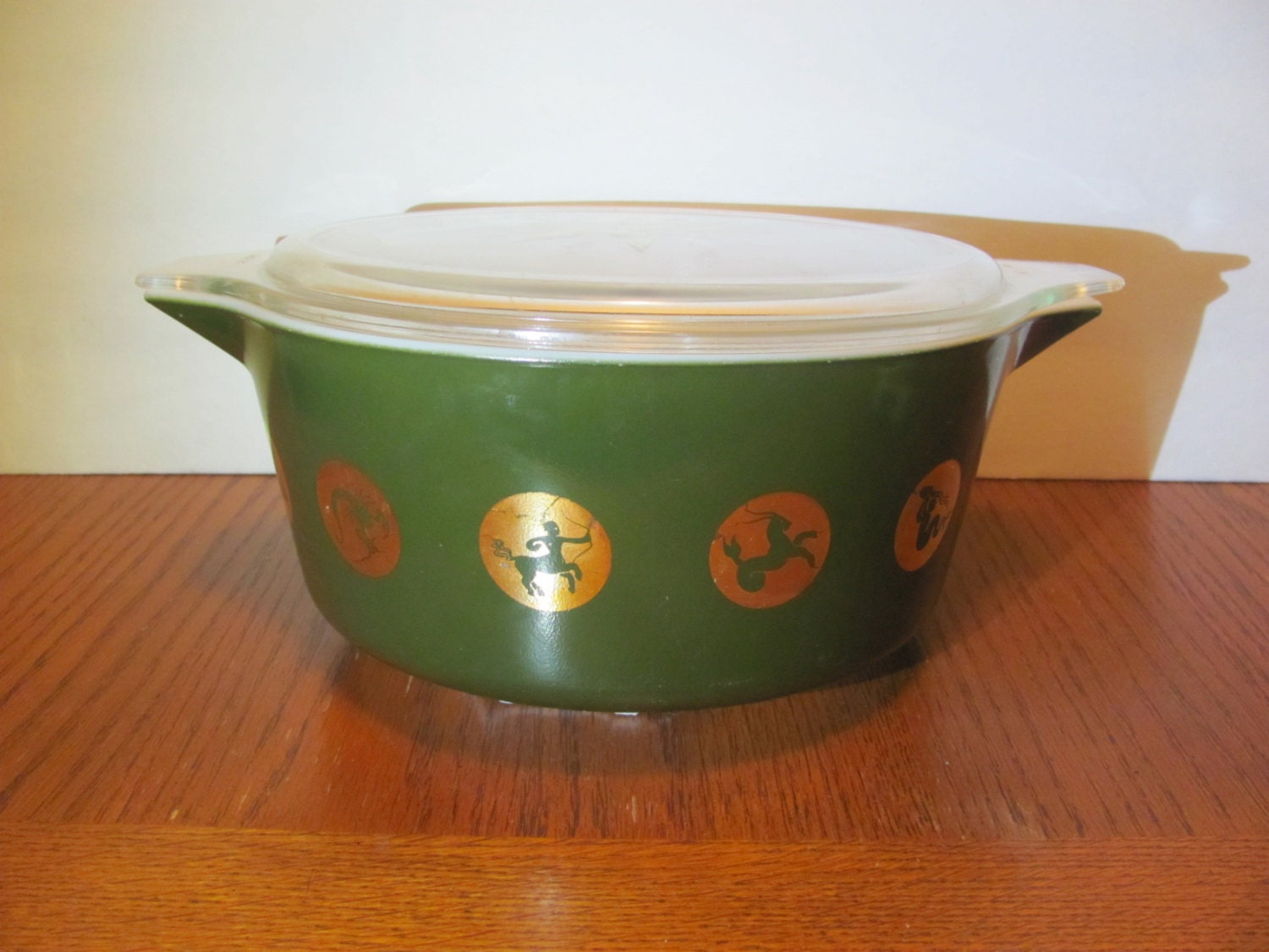 Pyrex Zodiac Casserole Dish 2.5 Qt Gold Green Original Lid