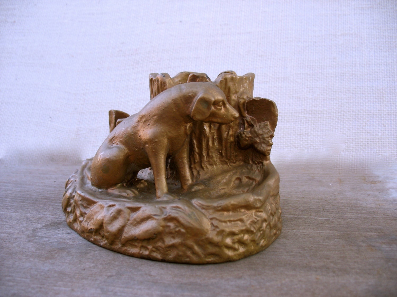 Vintage Dog Pipe HolderDog statue Rustic Pipe holder