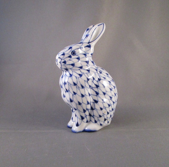 Blue and White Porcelain Rabbit Figurine 004