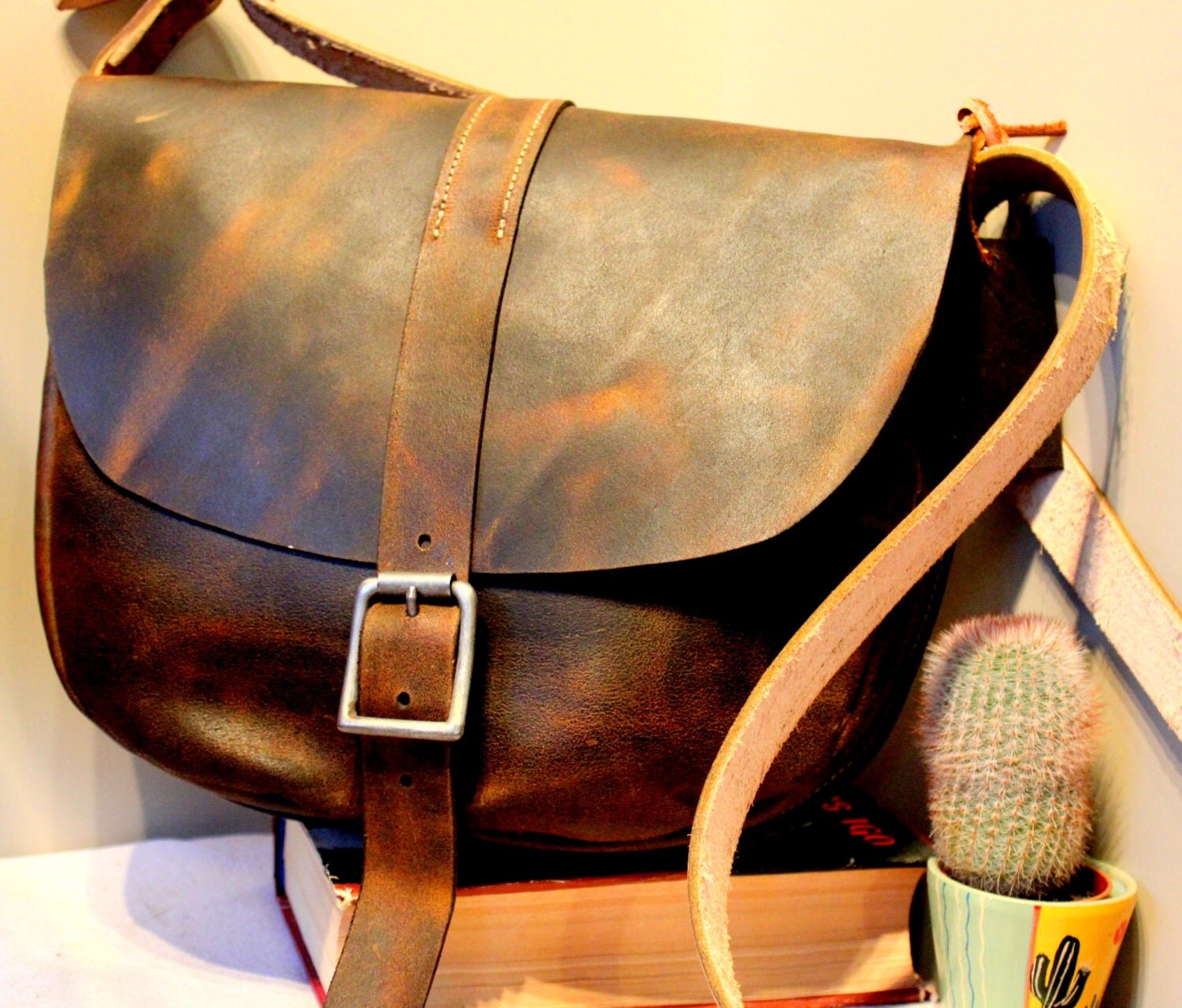 Leather Handbag Saddle Cross body Bag by BespokeLeatherCraft