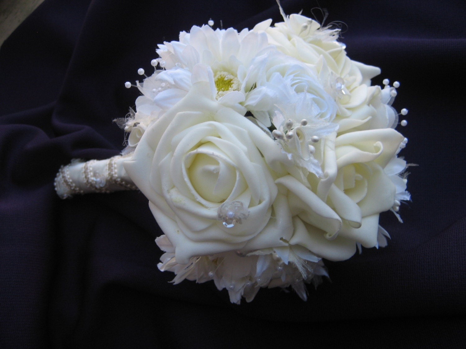 Toss Bouquet / Throw Away Bouquet