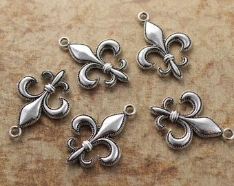 10 Fleur De Lis Charms Fleur De Lis Pendants Antiqued Silver Tone Double Sided 20 x 25 mm