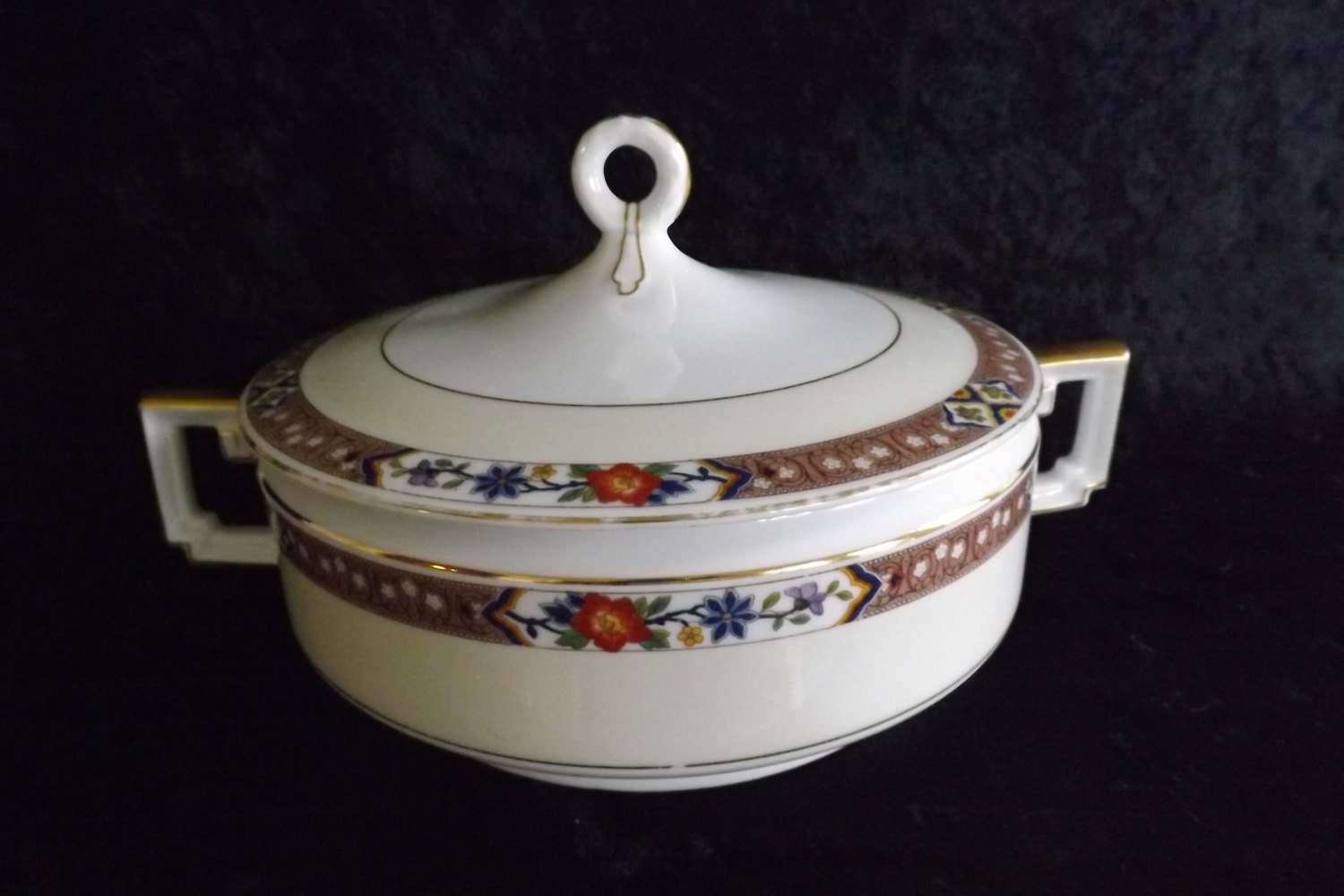 29 H C Selb Bavaria Imperial China Heinrich Co