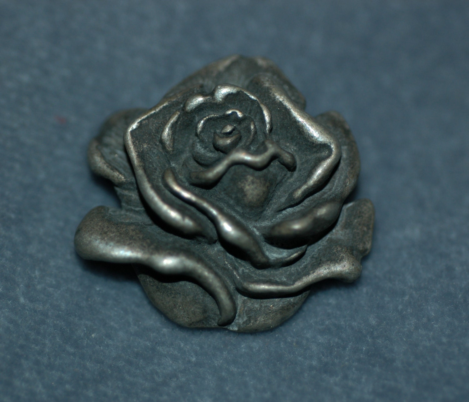 Rose Button. Pewter button. Size 1