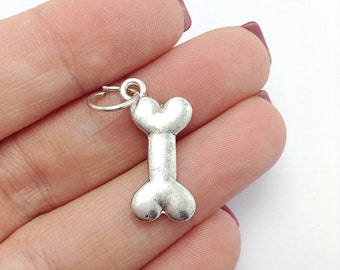 5 Dog Bone Charms, Silver Bone Charms, Dog Charms (1-1049)