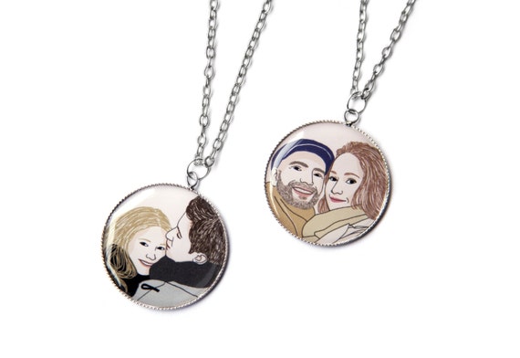 Custom pendant with the portrait of 2 people!