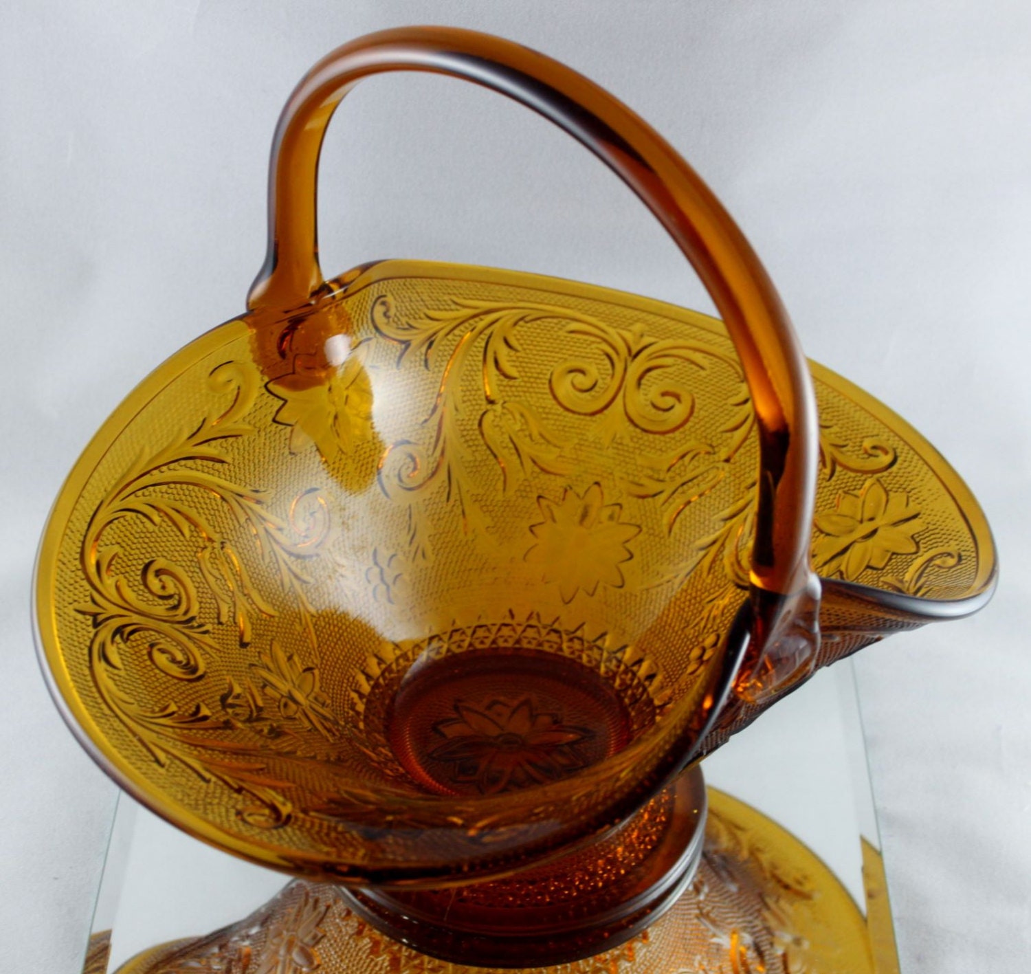 Tiara Glass Basket Indiana Glass Tiara Exclusives Art Glass