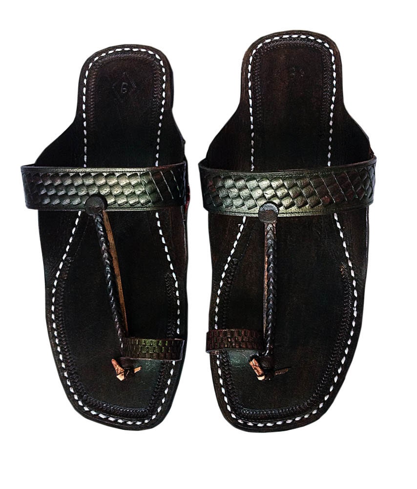 latest chappal for men
