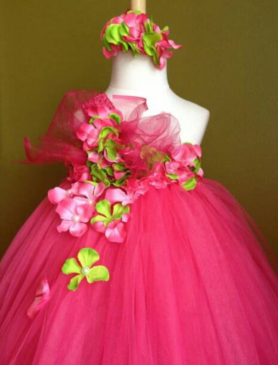 Items similar to Hand made tutu dress. Pageant dresses. Custom birthday ...