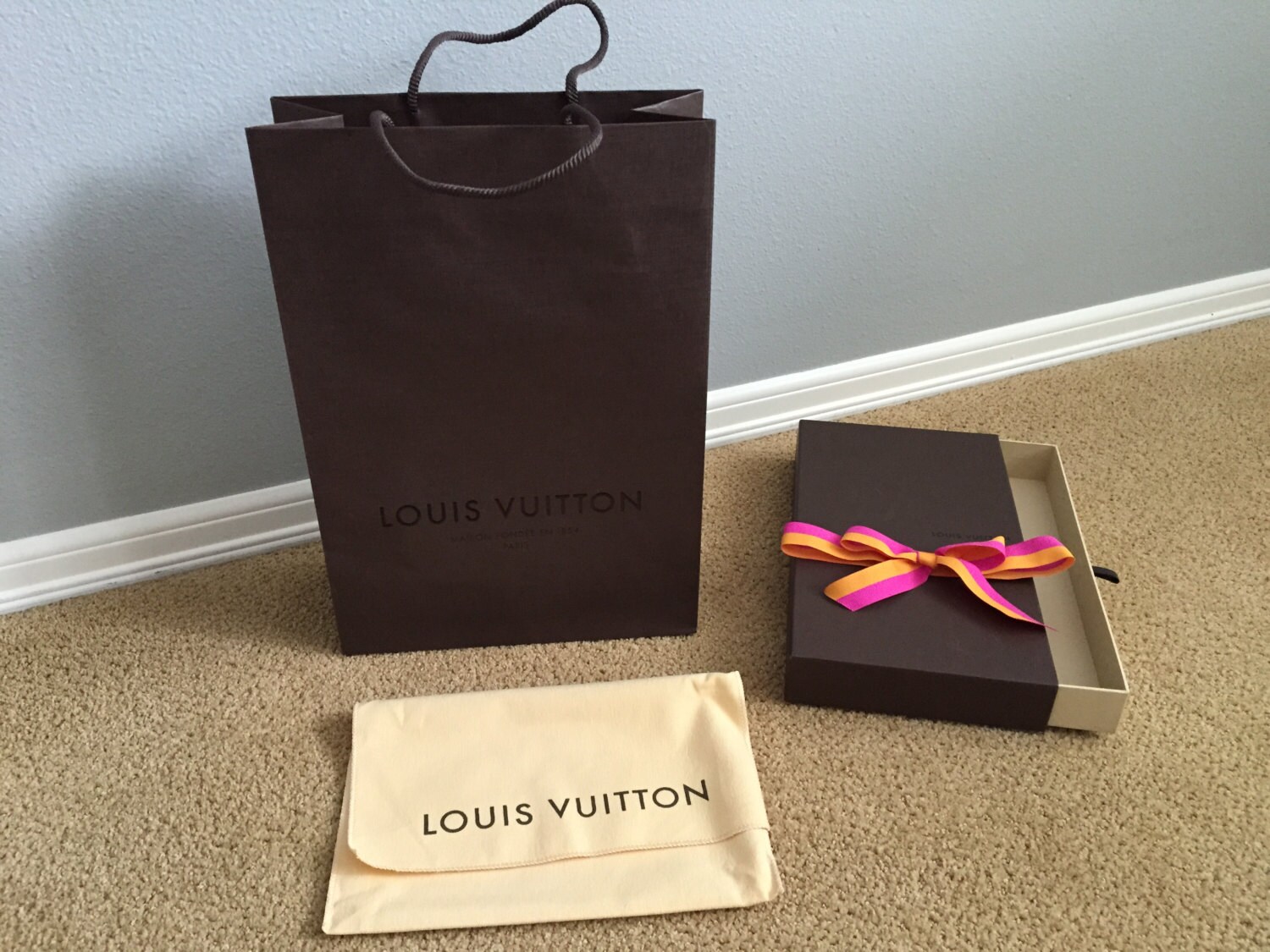 Louis Vuitton Gift Set by ShopSuzy on Etsy