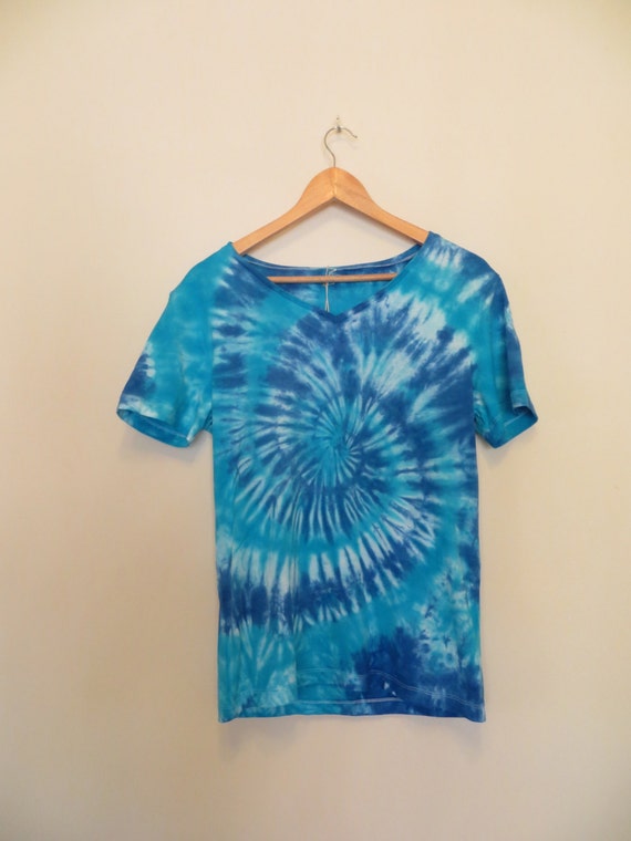 Mens Blue TieDye Swirl Tshirt Small