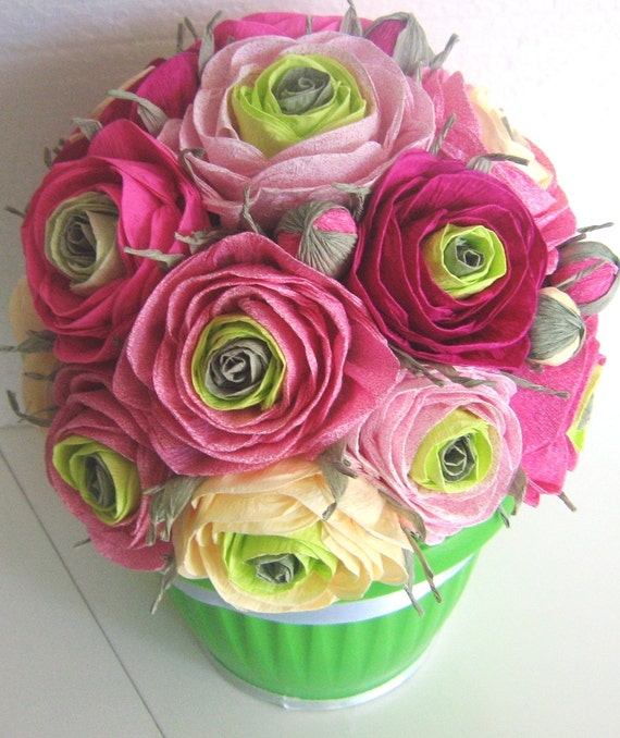 Crepe Paper Flowers Wedding Centerpieces kissing by flower4you