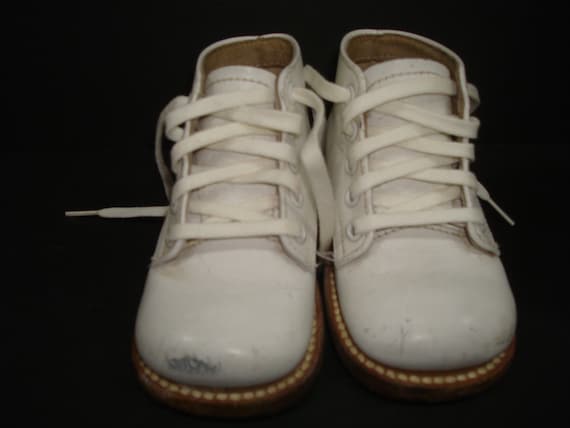 Items similar to Vintage Leather Hard Sole Baby Shoes From the 70's on Etsy