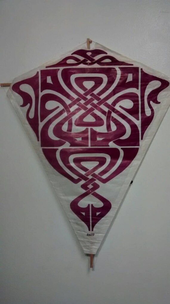 Two vintage 1950's HiFlier paper kites. by redrummagesales