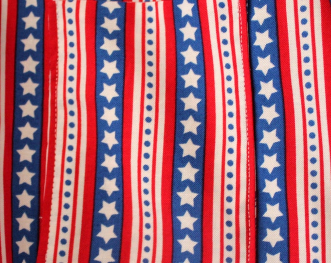HALF PRICE ** Fireworks Stars and Stripes print Boys size Small Zip Front Shirt. Chest pocket. Red white blue stars and stripes.