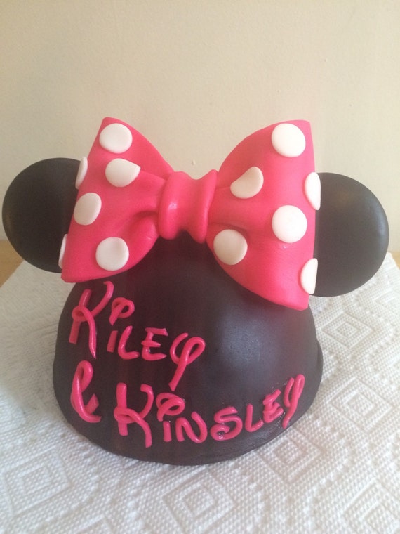 Minnie Mouse Cake Topper