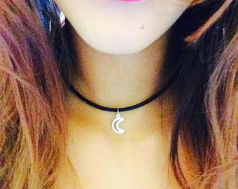 Silver moon choker, silver moon necklace, leather moon choker, half moon choker, hippie jewellery, celestial choker, crescent moon choker