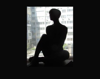Sculpture en bois. Mechtayuschaya.Nyu, érotique, figure.