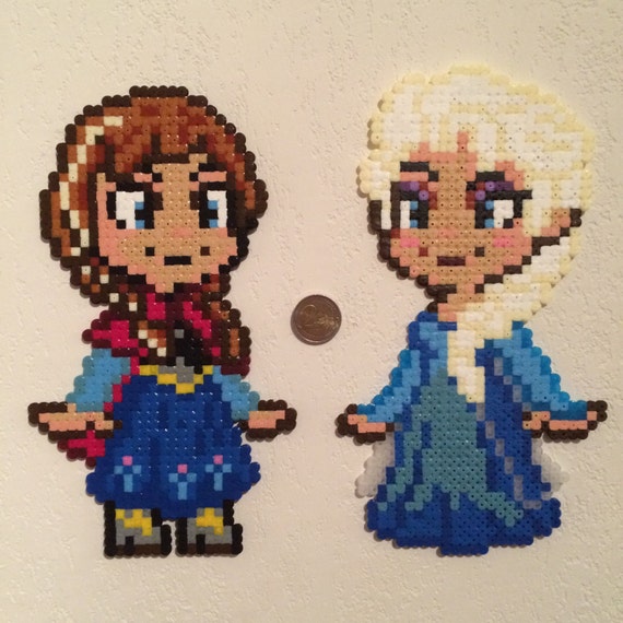 Pixel Art Reine Des Neiges Articles similaires à Décoration Duo Elsa et Anna - La Reine des Neiges