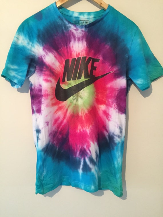 womens tie dye nike