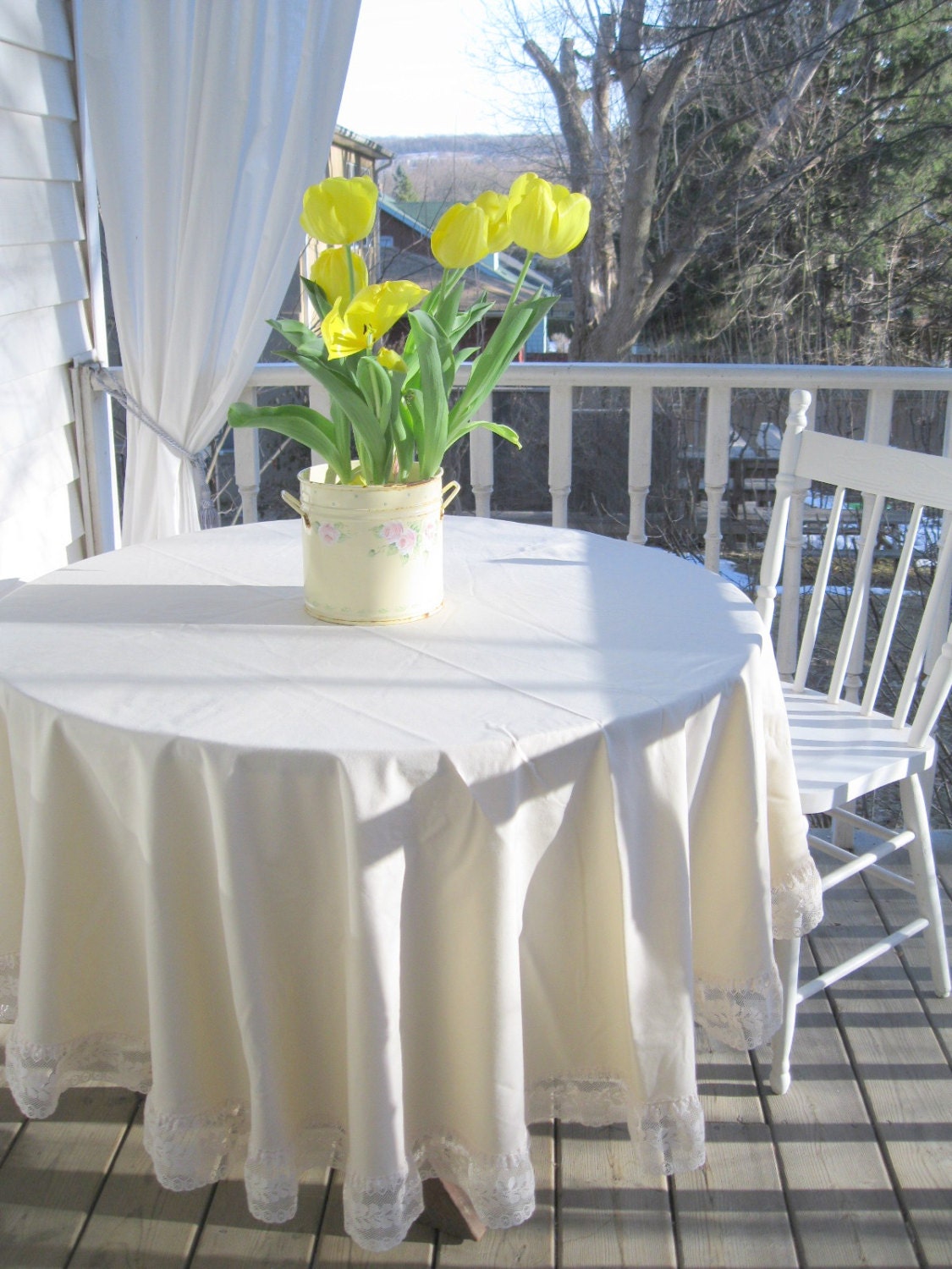 Large Oval Tablecloth Cream Lace Trim Vintage Wedding