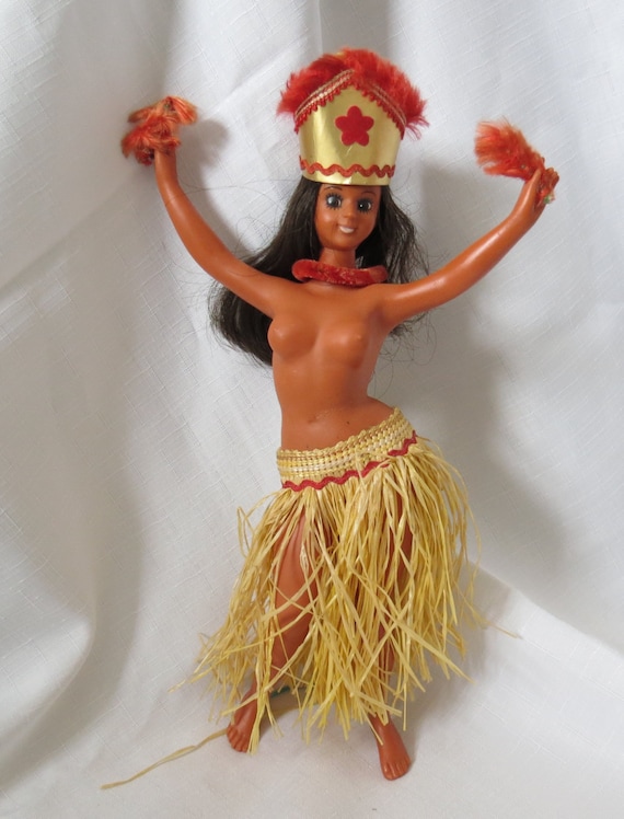 Hula Dancers Nude 68