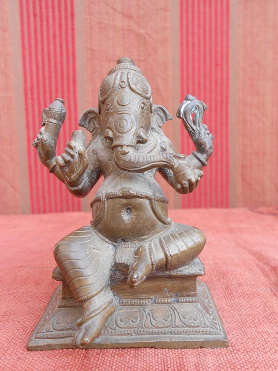 india wax hands Lord Lost Vintage statue Ganesh Bronze. bronze Chola style. Wax