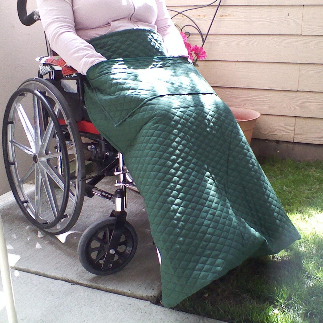 wheelchair-blanket-power-chair-lap-blanket-handmade-quilted