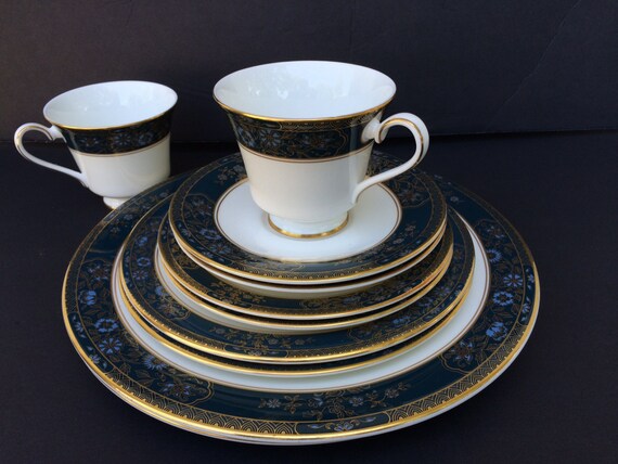 Royal Doulton Carlyle Pattern Fine Bone by vintagebywilson on Etsy