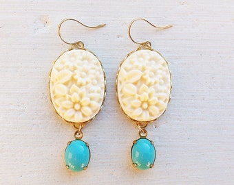 Cream Earrings/Turquoise Earrings/Flower Earrings/Rustic Wedding/Bridesmaid Earrings/Cream Flower Earrings/Ivory Earrings/Mother's Day Gifts