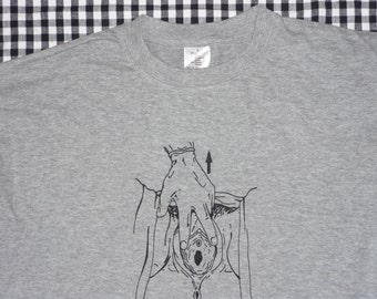 Tshirt // Vagina // Size L