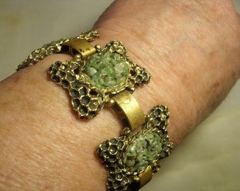 Chunky Jade Bracelet Gold Tone Cast Metal Large Cuff Style Green Gemstone Pebbles Antique finish Black Flexible Vintage Mid Century Jewelry