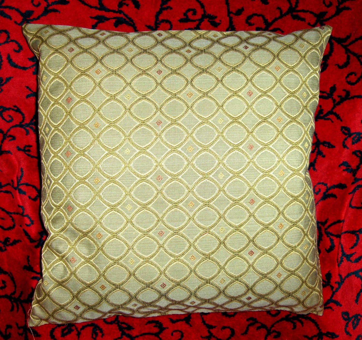 18 X 18 pillow. Pillow can be reversed to fit by