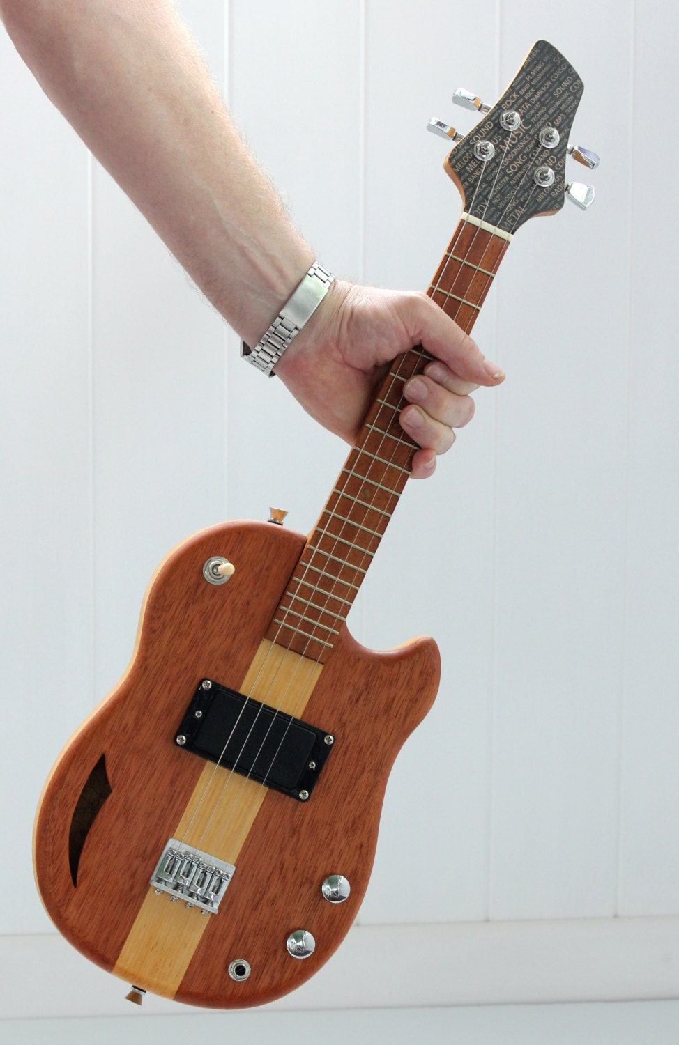 electric ukulele