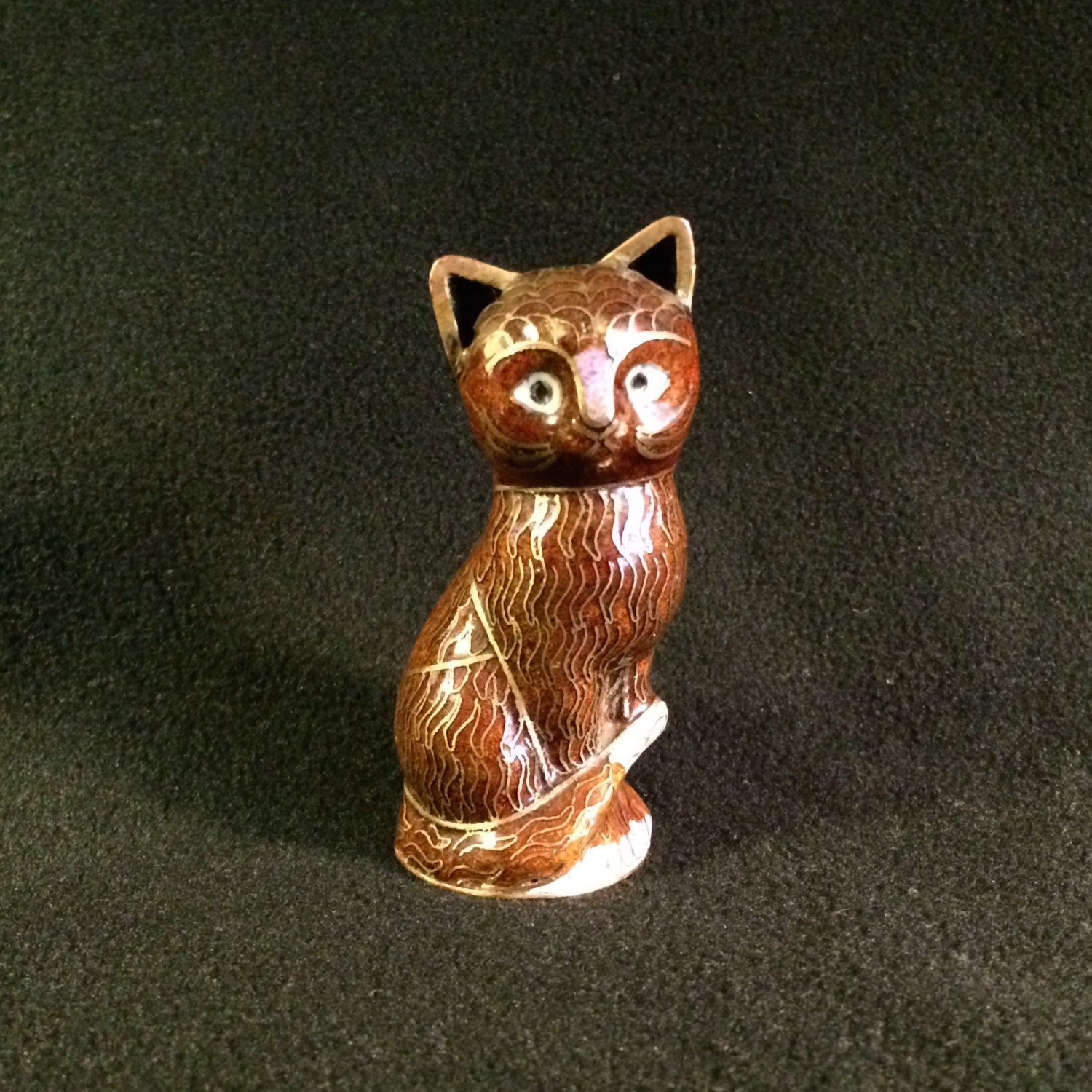 cat chinese figurine