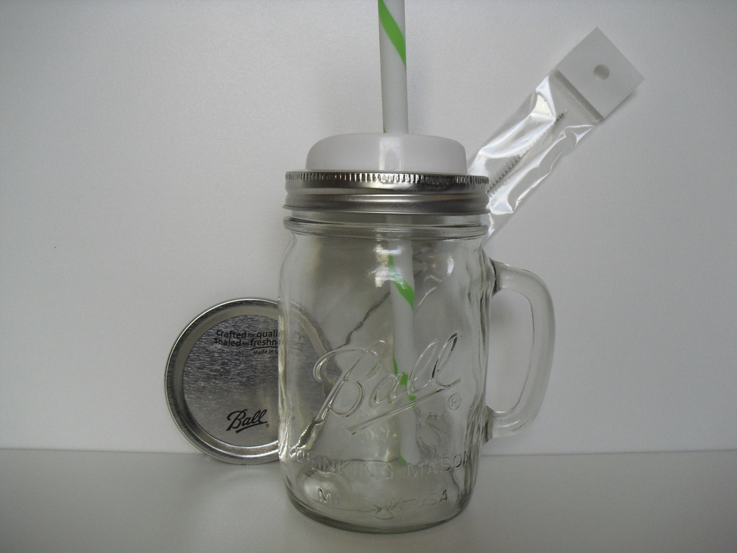 24 Oz Glass Mason Jar W Handle By Masefacemasonjars On Etsy 5030